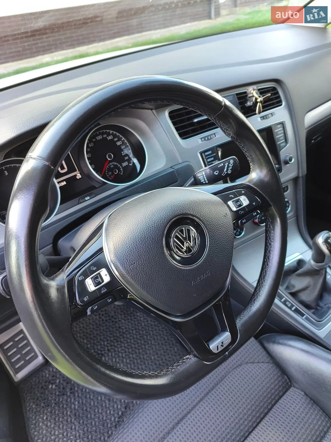 Volkswagen Golf 2014 VIN WVWZZZAUZFP525348 фото оголошення 15 з 32