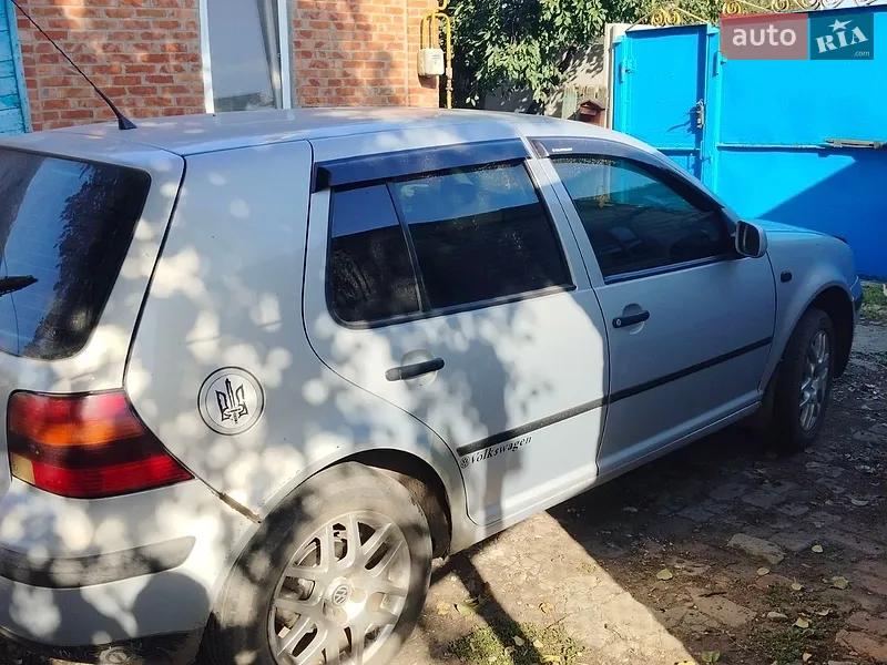 Volkswagen Golf