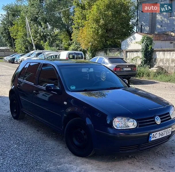 Volkswagen Golf