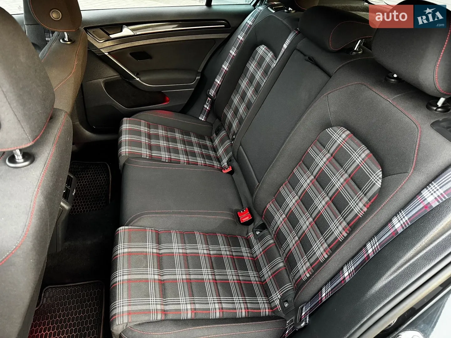 2017 Volkswagen Golf GTI - мініатюра 54