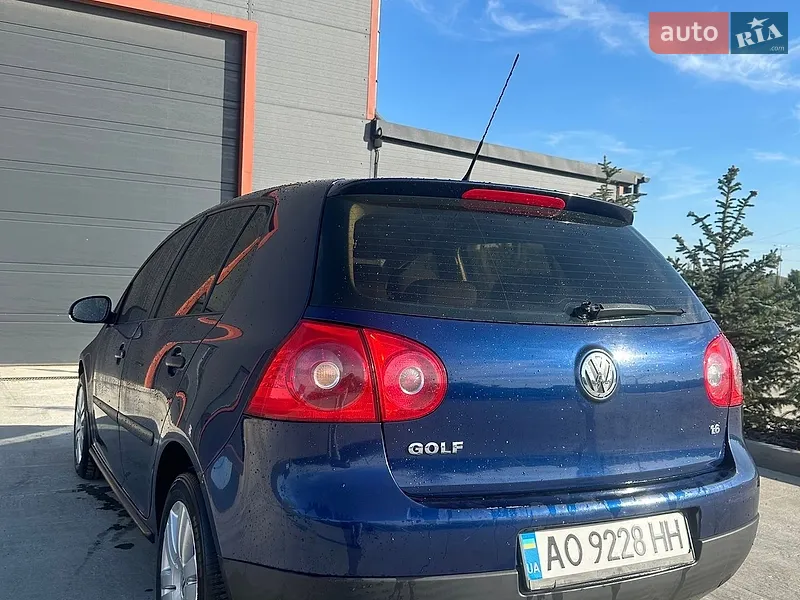 Volkswagen Golf