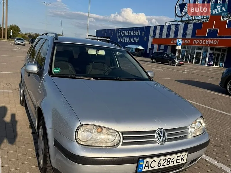 Volkswagen Golf