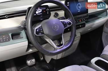 Минивэн Volkswagen I.D. Buzz 2023 в 