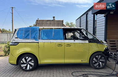 Минивэн Volkswagen I.D. Buzz 2023 в 