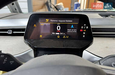 Минивэн Volkswagen I.D. Buzz 2023 в 