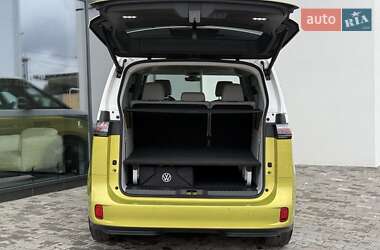 Минивэн Volkswagen I.D. Buzz 2023 в 