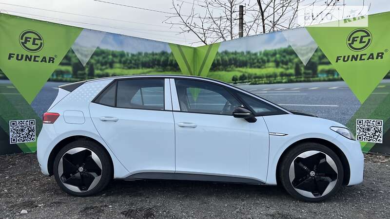 Хэтчбек Volkswagen ID.3 2023 в Киеве