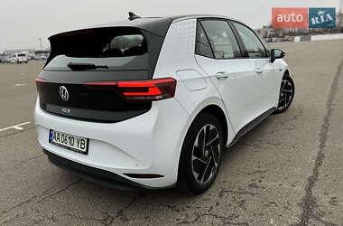 Хетчбек Volkswagen ID.3 2022 в Києві