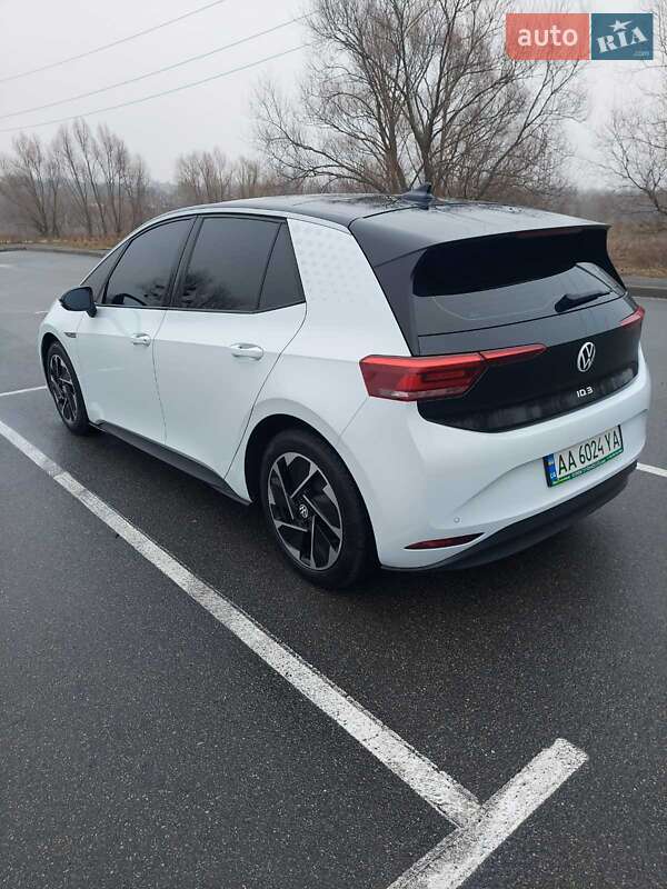 Хэтчбек Volkswagen ID.3 2021 в Киеве