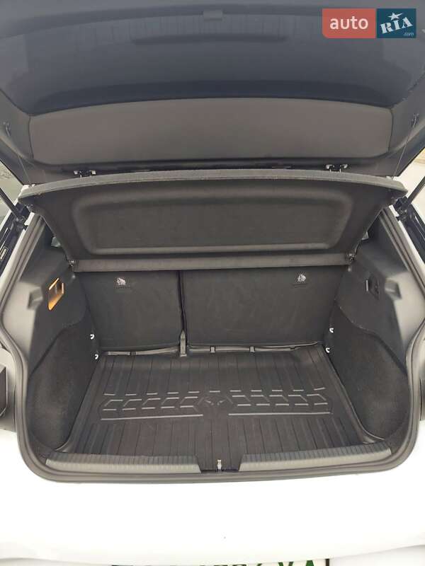 Хэтчбек Volkswagen ID.3 2021 в Киеве