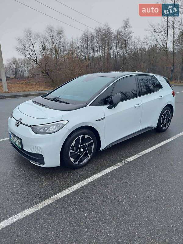 Хэтчбек Volkswagen ID.3 2021 в Киеве