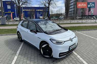 Хетчбек Volkswagen ID.3 2023 в 