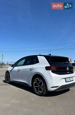 Хетчбек Volkswagen ID.3 2021 в 