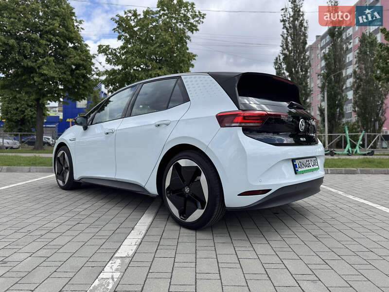Хетчбек Volkswagen ID.3 2023 в Хмельницькому