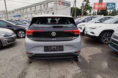 Хетчбек Volkswagen ID.3 2021 в 