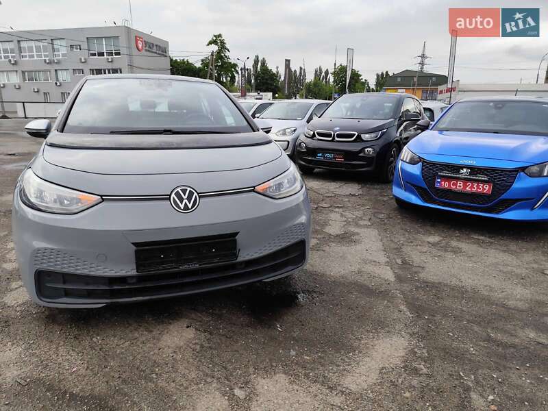 Хэтчбек Volkswagen ID.3 2021 в Киеве