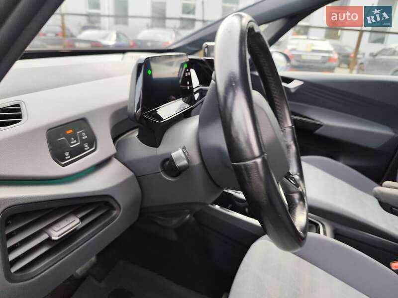 Хэтчбек Volkswagen ID.3 2021 в Киеве