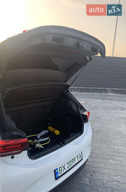 Хэтчбек Volkswagen ID.3 2021 в 