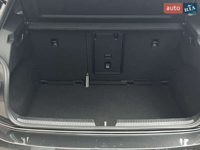 Хэтчбек Volkswagen ID.3 2020 в Львове фото 24 Хэтчбек Volkswagen ID.3 2020 в Львове