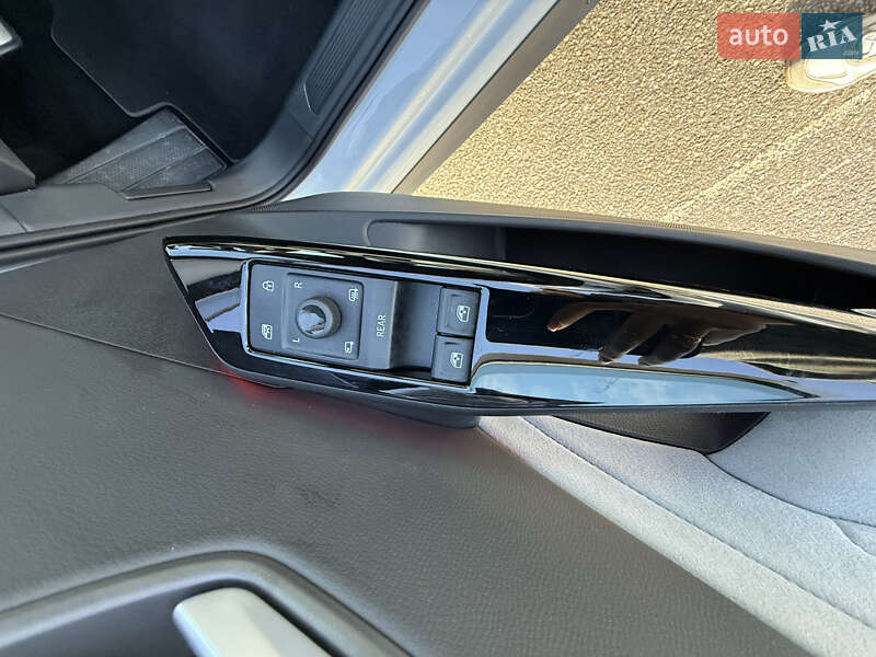 Хетчбек Volkswagen ID.3 2024 в Києві фото 14 Хетчбек Volkswagen ID.3 2024 в Києві
