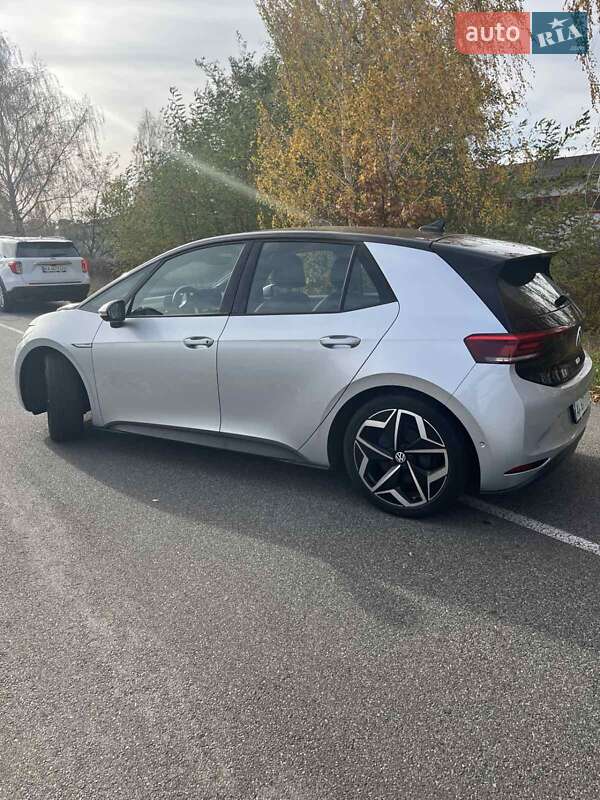 Хэтчбек Volkswagen ID.3 2022 в Киеве