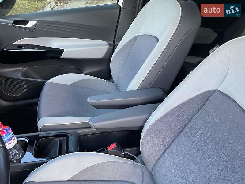 Хэтчбек Volkswagen ID.3 2021 в Львове фото 19 Хэтчбек Volkswagen ID.3 2021 в Львове