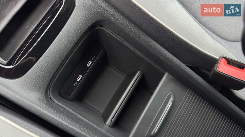 Хэтчбек Volkswagen ID.3 2021 в Сваляве