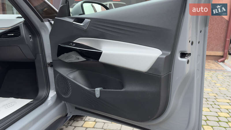 Хэтчбек Volkswagen ID.3 2021 в Сваляве