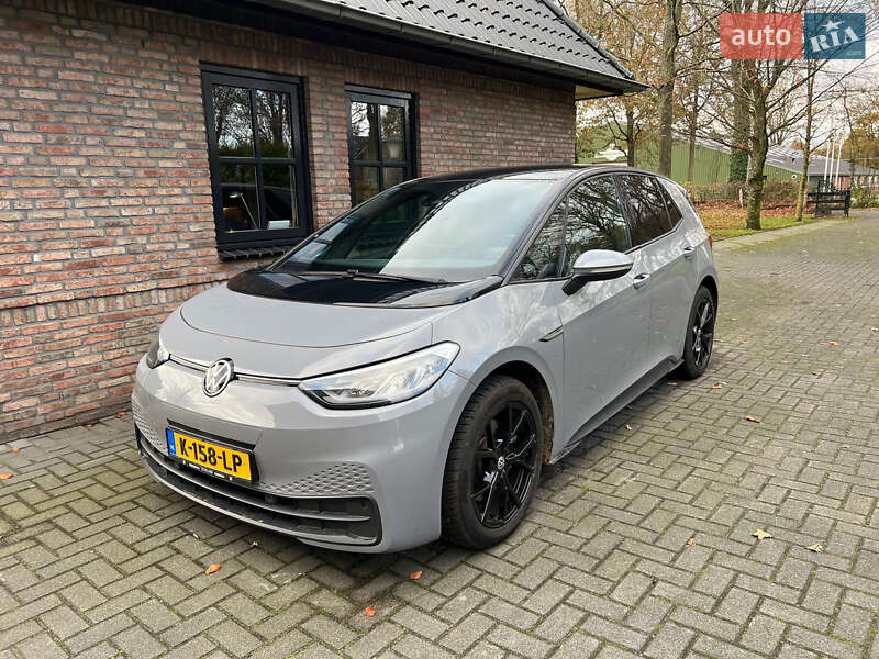 Хэтчбек Volkswagen ID.3 2020 в Калуше
