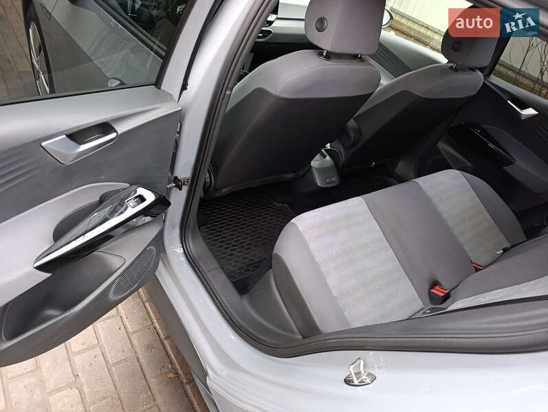 Хэтчбек Volkswagen ID.3 2023 в Ровно фото 54 Хэтчбек Volkswagen ID.3 2023 в Ровно