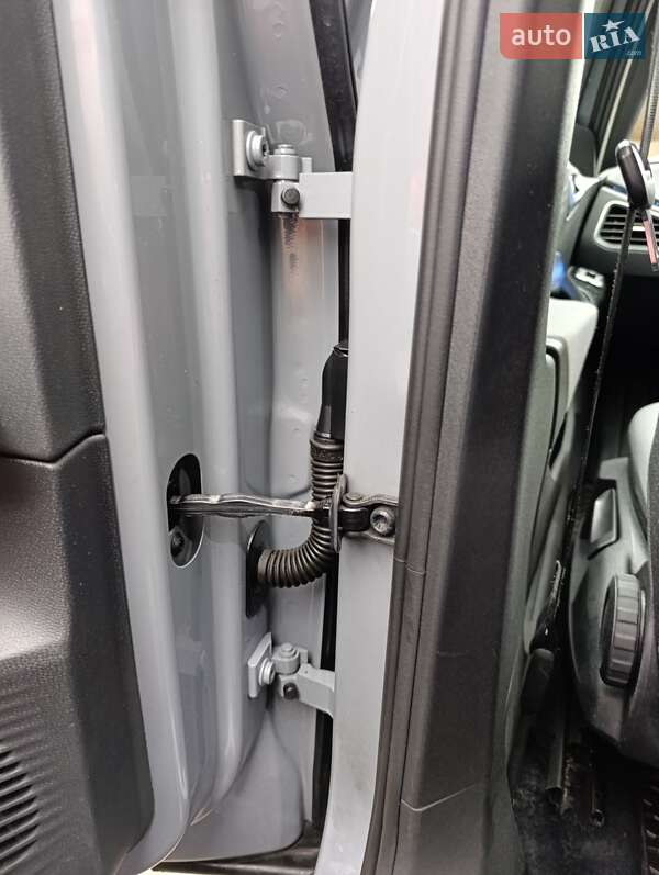 Хэтчбек Volkswagen ID.3 2023 в Ровно фото 58 Хэтчбек Volkswagen ID.3 2023 в Ровно