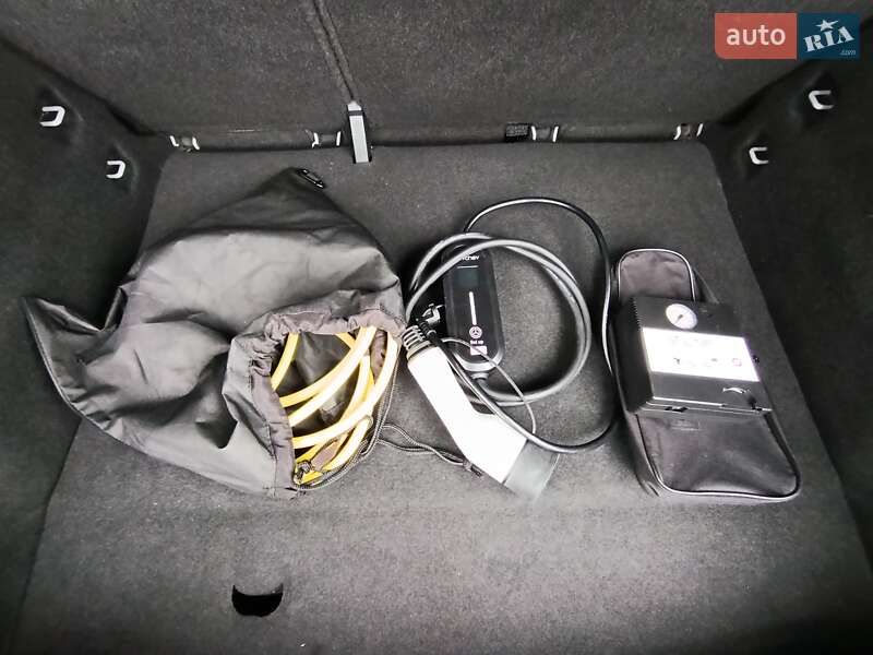 Хэтчбек Volkswagen ID.3 2023 в Ровно фото 81 Хэтчбек Volkswagen ID.3 2023 в Ровно