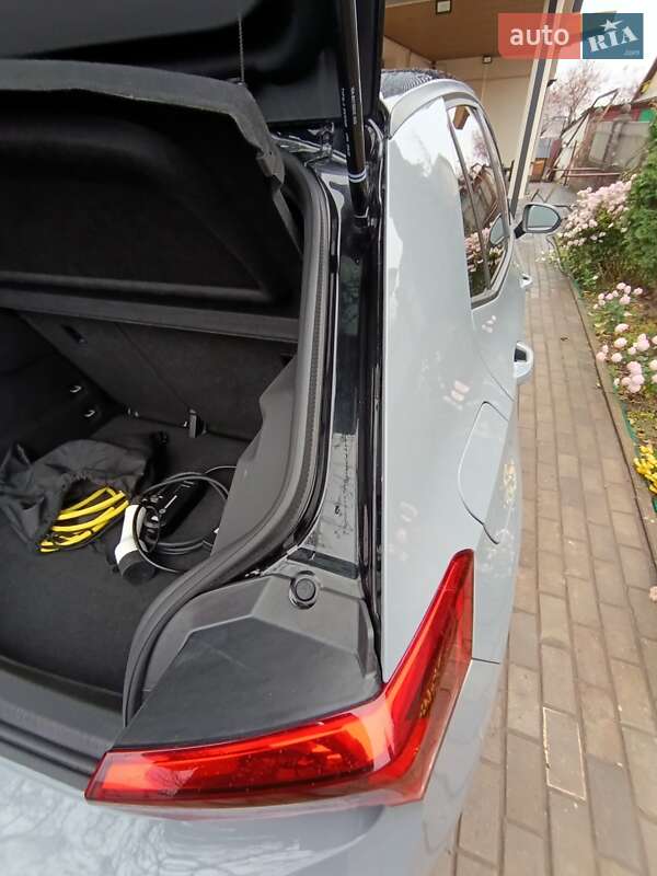 Хэтчбек Volkswagen ID.3 2023 в Ровно фото 86 Хэтчбек Volkswagen ID.3 2023 в Ровно