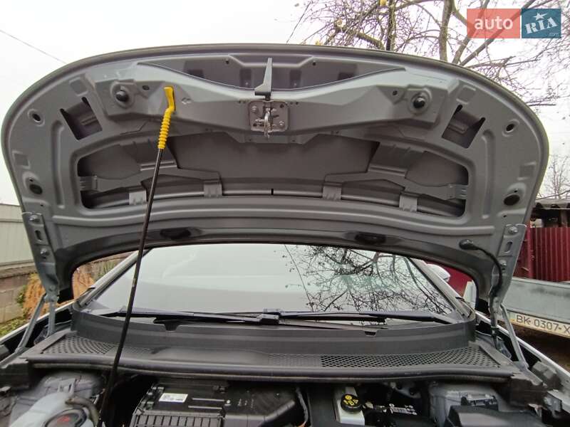 Хэтчбек Volkswagen ID.3 2023 в Ровно фото 110 Хэтчбек Volkswagen ID.3 2023 в Ровно