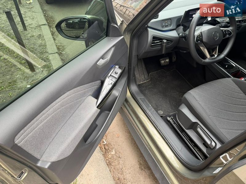 Хэтчбек Volkswagen ID.3 2023 в Киеве