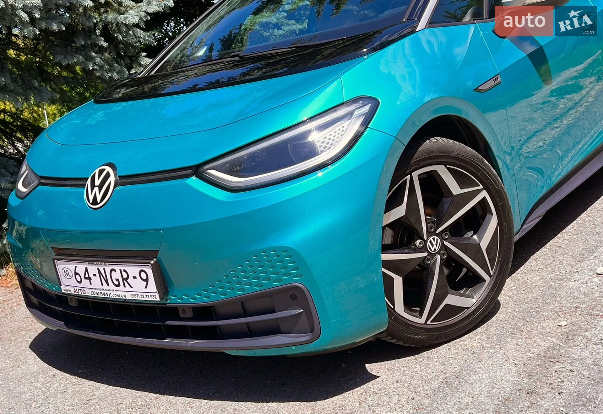 Volkswagen ID.3 2020 VIN WVWZZZE1ZLP007643 фото оголошення 2 з 38