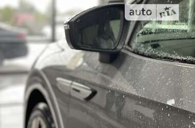 Позашляховик / Кросовер Volkswagen ID.4 Crozz 2023 в 