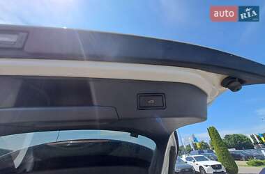 Позашляховик / Кросовер Volkswagen ID.4 Crozz 2022 в 