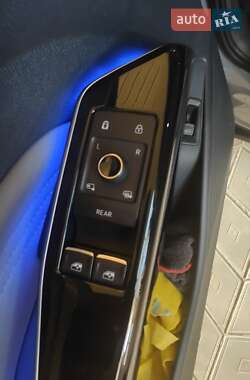 Внедорожник / Кроссовер Volkswagen ID.4 Crozz 2023 в 