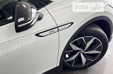 Позашляховик / Кросовер Volkswagen ID.4 2023 в 