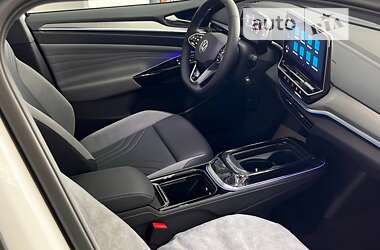 Позашляховик / Кросовер Volkswagen ID.4 2023 в 