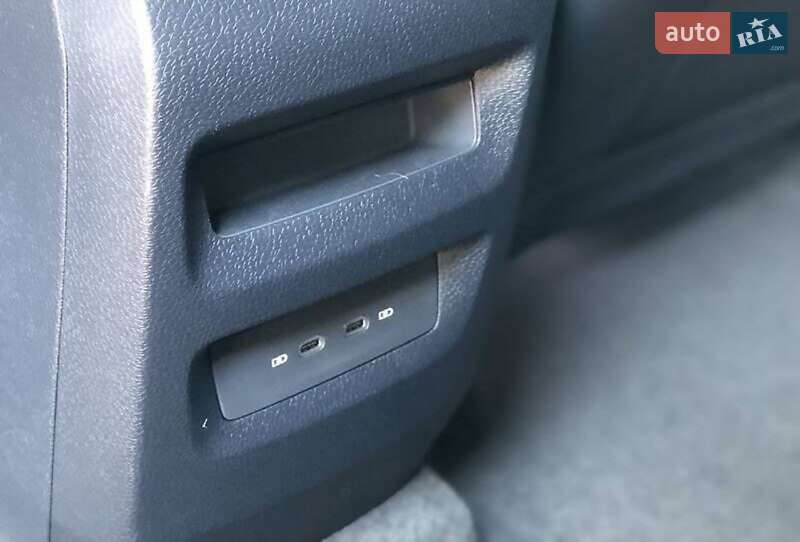 Внедорожник / Кроссовер Volkswagen ID.4 2021 в Киеве