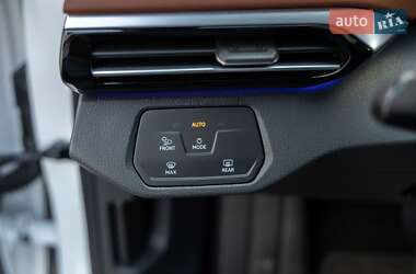 Внедорожник / Кроссовер Volkswagen ID.4 2021 в 