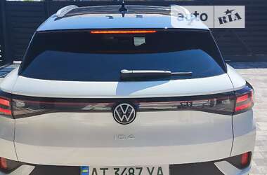 Внедорожник / Кроссовер Volkswagen ID.4 2023 в 
