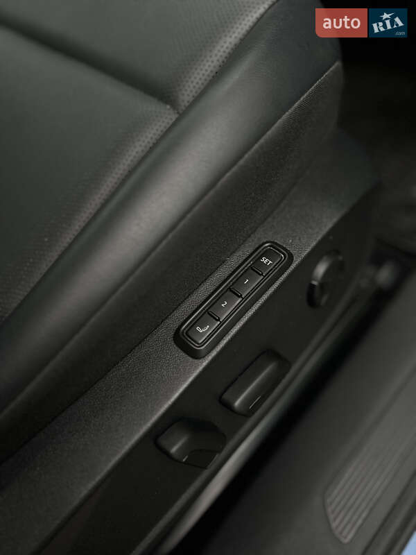 Внедорожник / Кроссовер Volkswagen ID.4 2021 в Киеве фото 38 Внедорожник / Кроссовер Volkswagen ID.4 2021 в Киеве