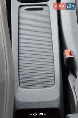 Внедорожник / Кроссовер Volkswagen ID.4 2022 в 