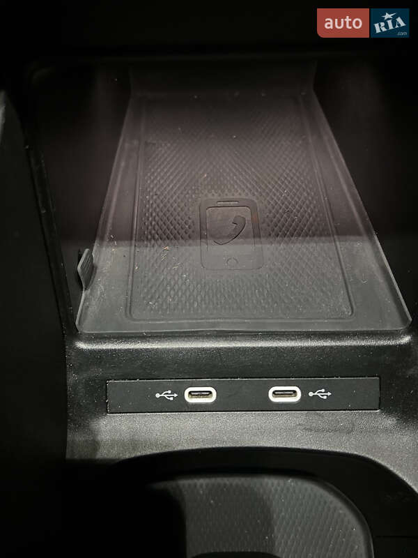 Внедорожник / Кроссовер Volkswagen ID.4 2022 в Киеве фото 18 Внедорожник / Кроссовер Volkswagen ID.4 2022 в Киеве