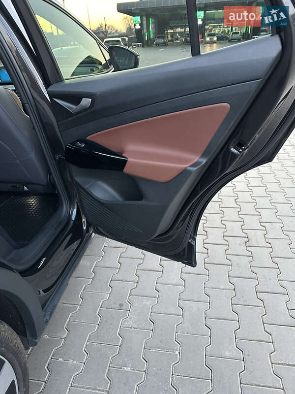 Внедорожник / Кроссовер Volkswagen ID.4 2021 в Луцке