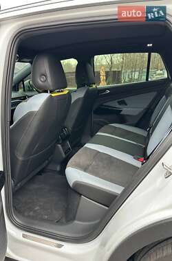Внедорожник / Кроссовер Volkswagen ID.4 2021 в 