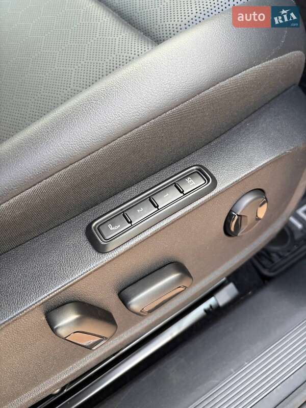 Внедорожник / Кроссовер Volkswagen ID.4 2021 в Запорожье